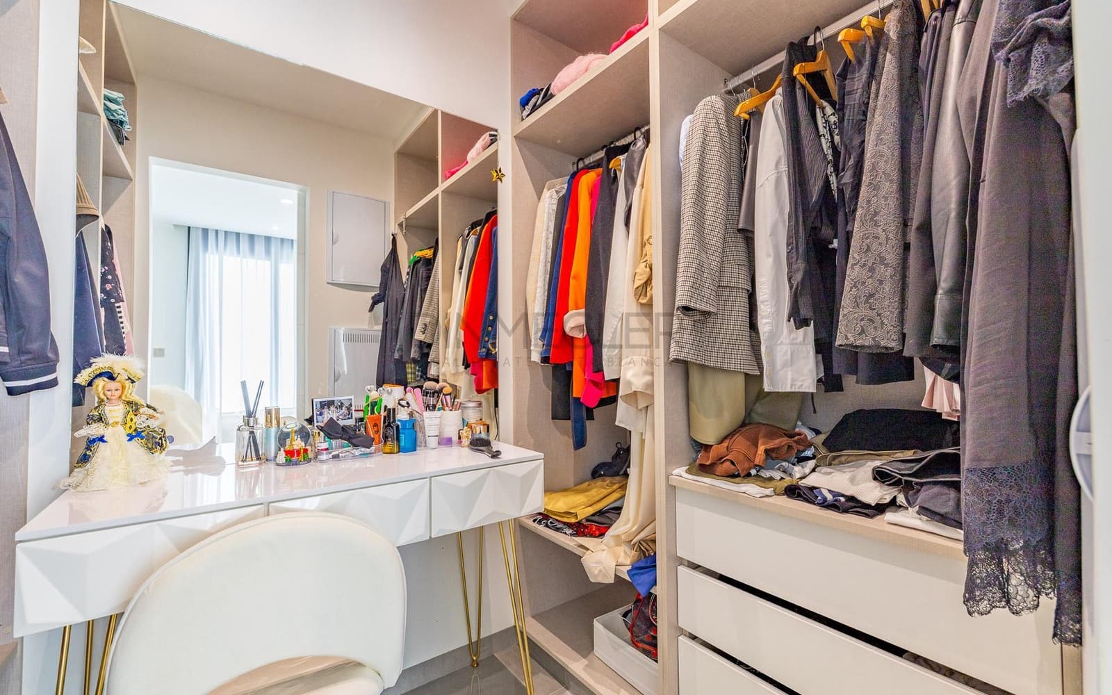 3 soverom Villa til salgs i Torrevieja med svømmebasseng garasje - € 670 000 (Ref: 9096132)