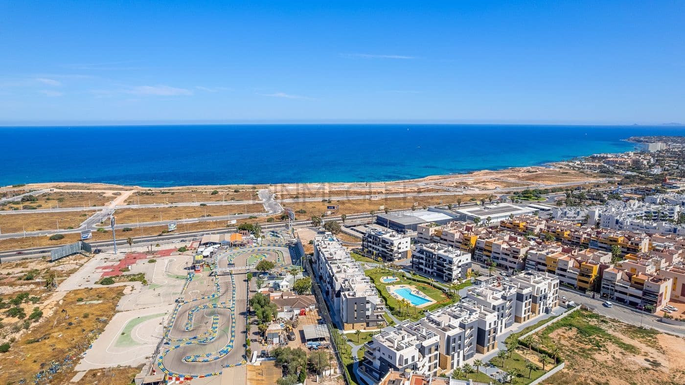 3 soveværelse Penthouse til salg i Orihuela Costa med swimmingpool garage - € 990.000 (Ref: 9096138)