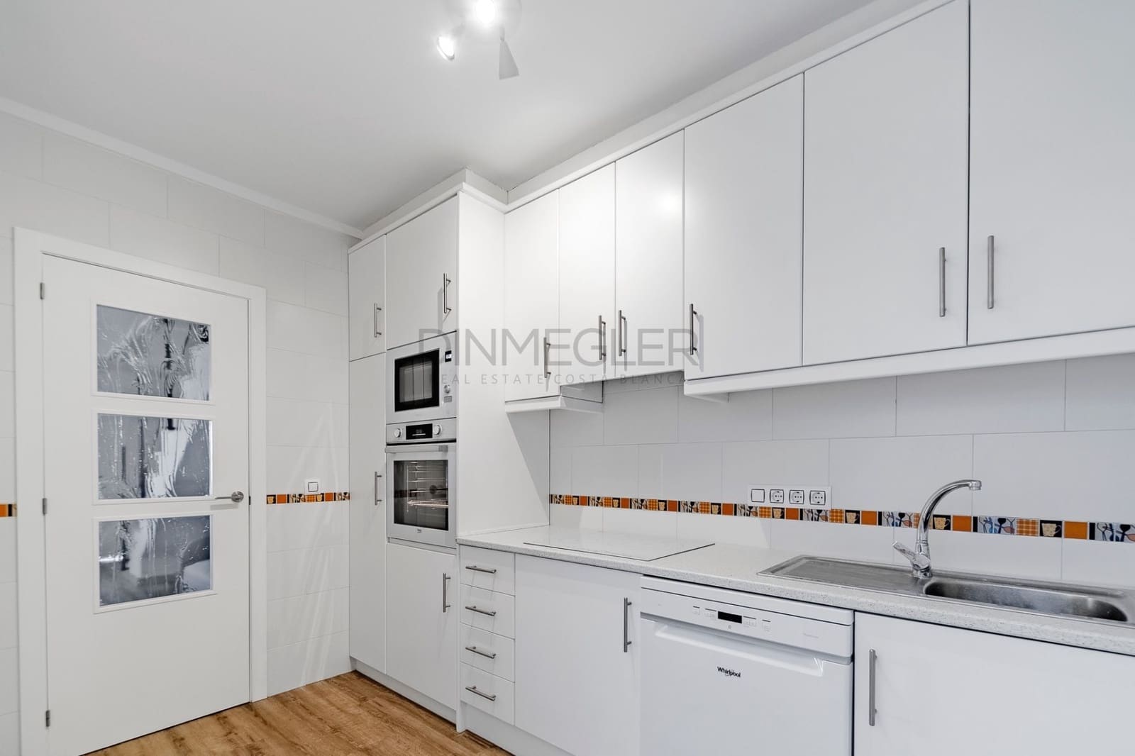 3 sypialnia Dom szeregowy na sprzedaż w Torrevieja z basenem garażem - 315 000 € (Ref: 9096139)