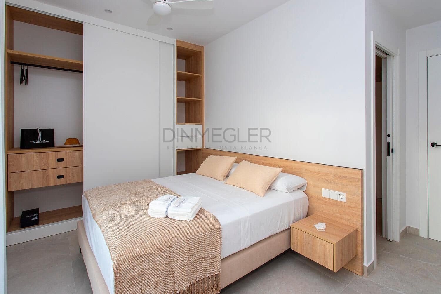 3 soverom Rekkehus til salgs i Torre de la Horadada med svømmebasseng - € 499 900 (Ref: 9096565)