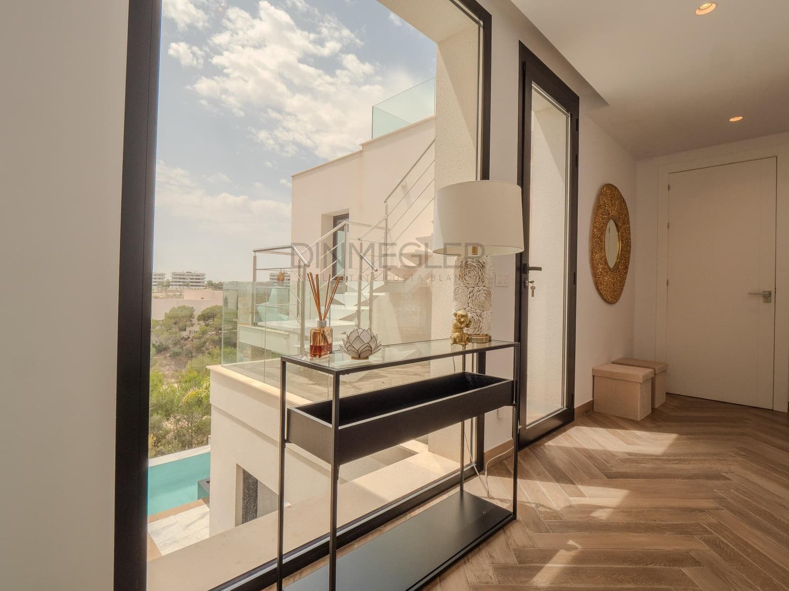 4 soverom Villa til salgs i Las Colinas Golf med svømmebasseng garasje - € 2 880 000 (Ref: 9108893)