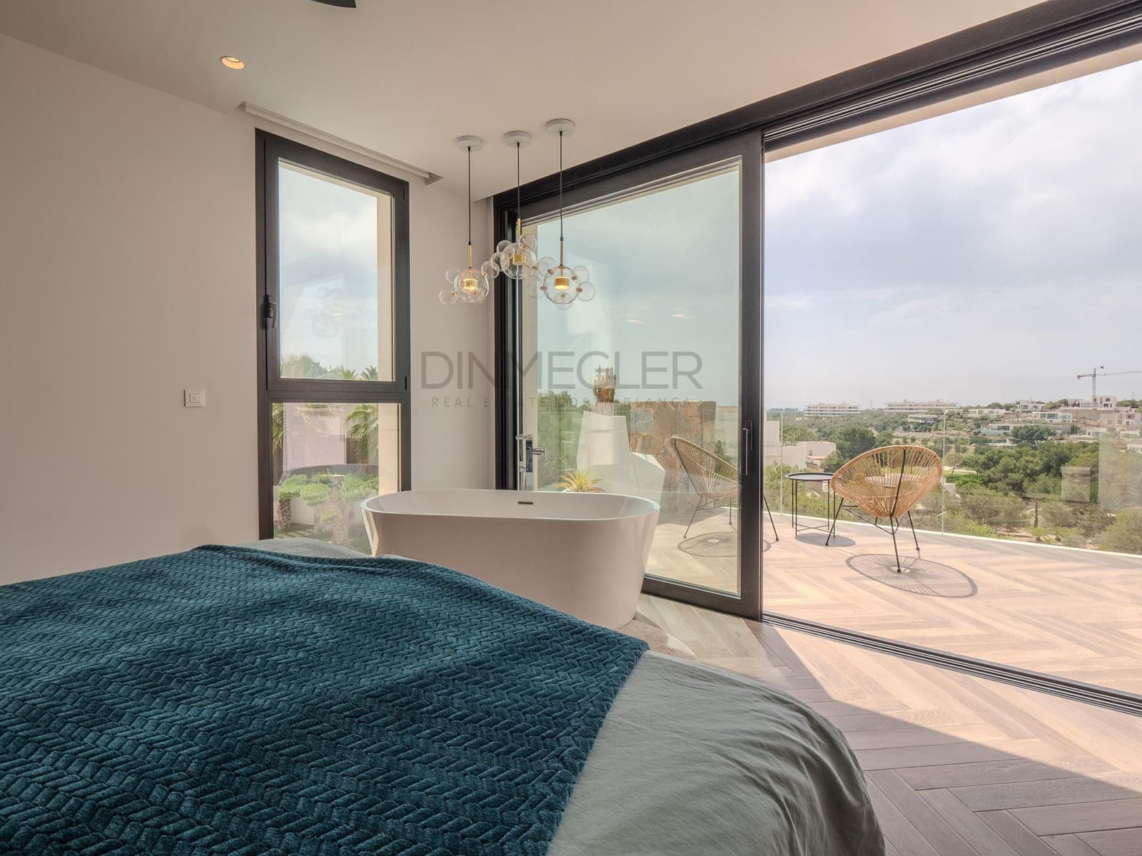 4 soverom Villa til salgs i Las Colinas Golf med svømmebasseng garasje - € 2 880 000 (Ref: 9108893)