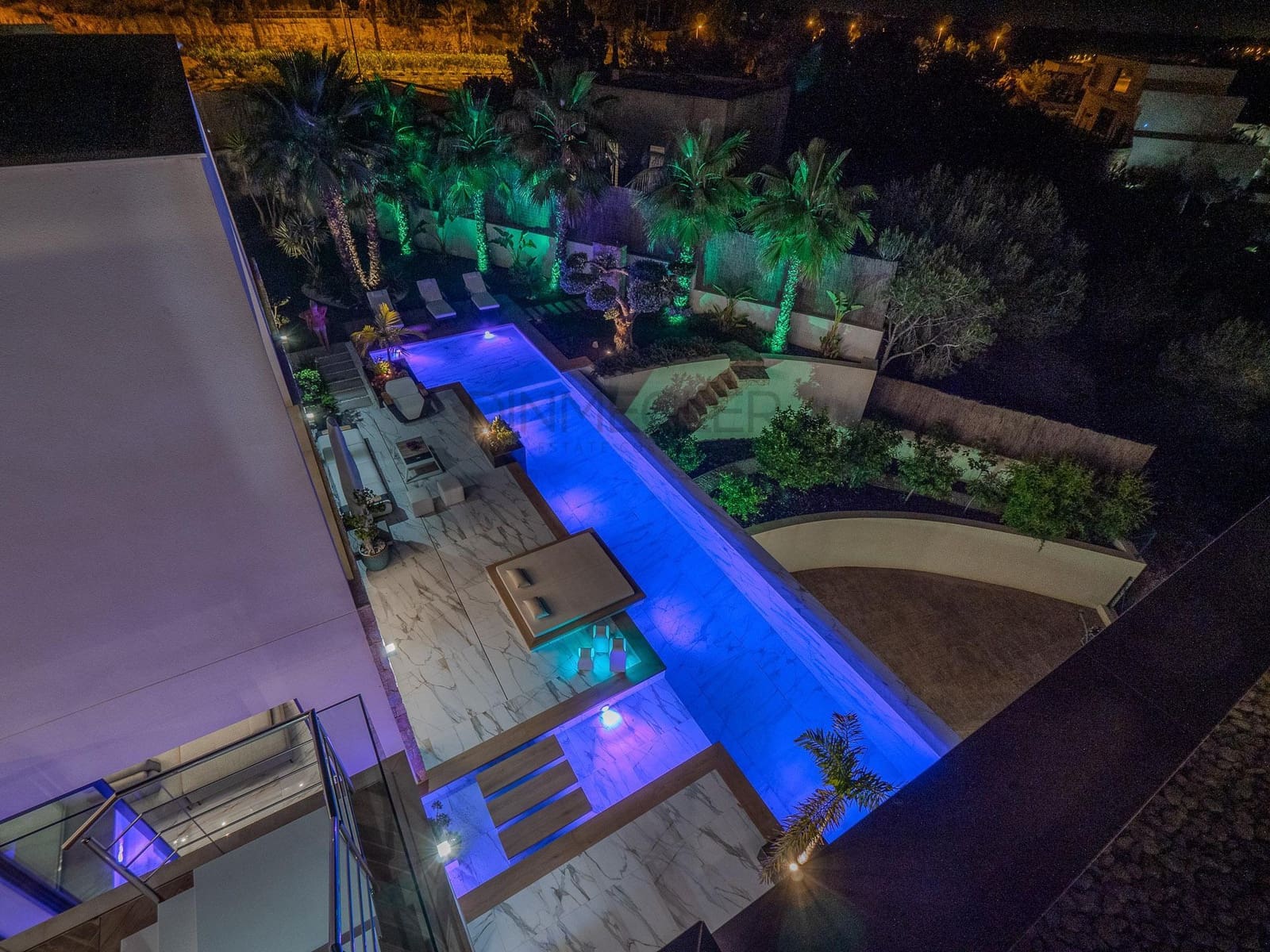 4 soverom Villa til salgs i Las Colinas Golf med svømmebasseng garasje - € 2 880 000 (Ref: 9108893)