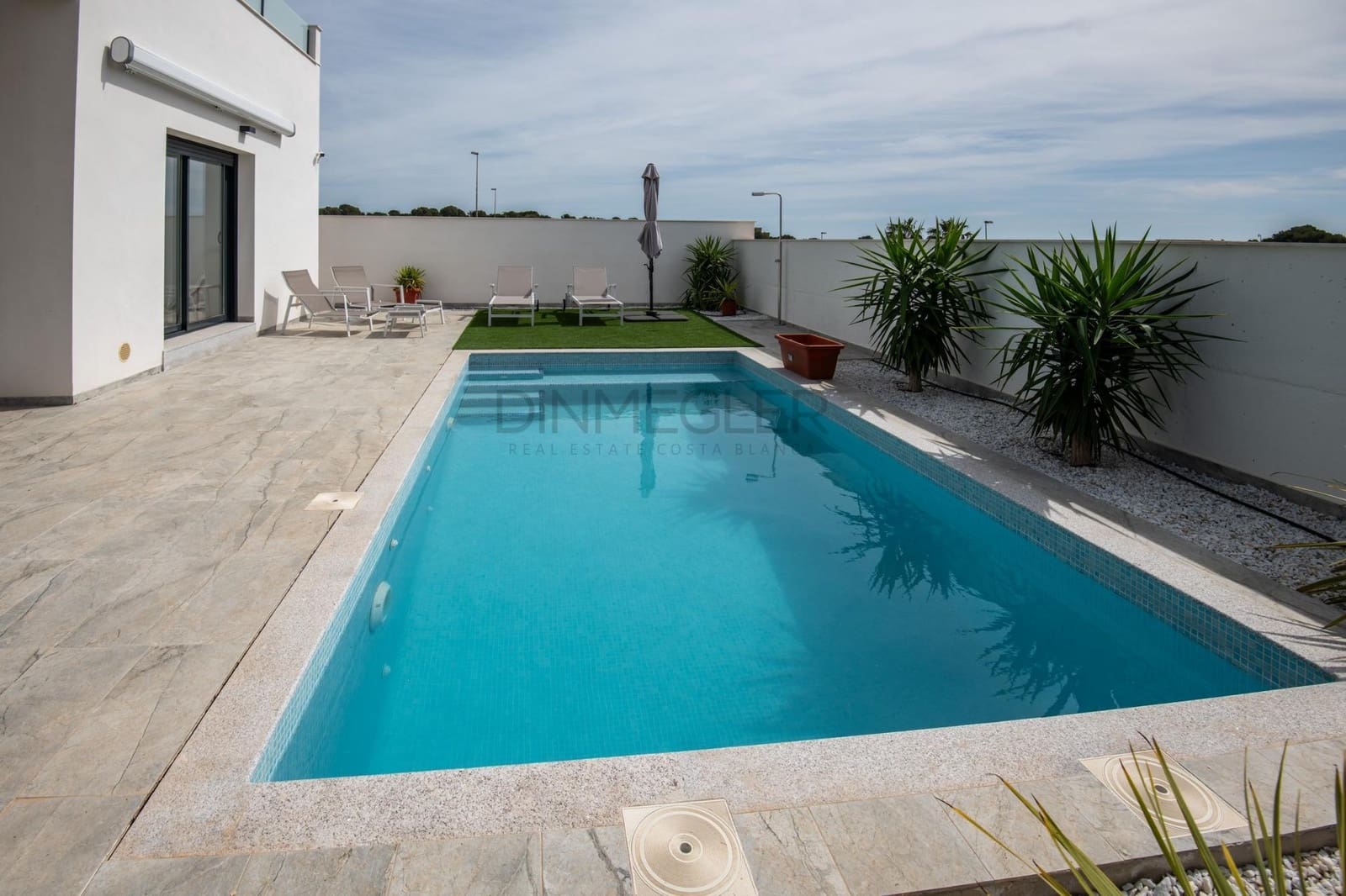 3 bedroom Villa for sale in Pinar de Campoverde with pool - € 422,500 (Ref: 9108895)