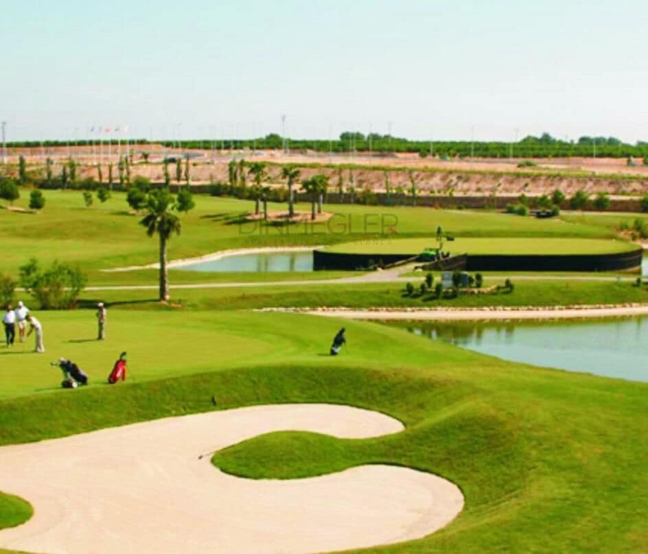 3 quarto Bungalow para venda em Pilar de la Horadada com piscina - 290 000 € (Ref: 9110508)