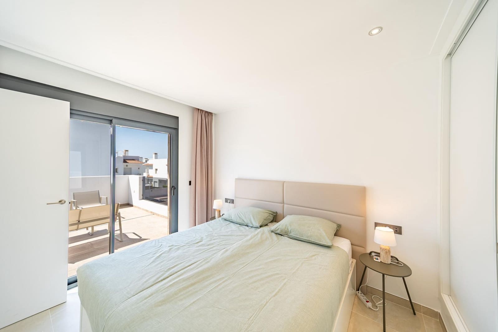 Chalet de 3 habitaciones en Ciudad Quesada en venta con piscina - 540.000 € (Ref: 9152393)