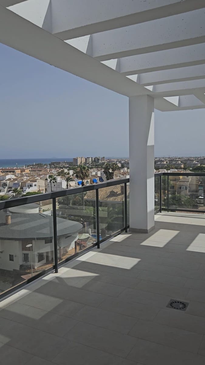 3 quarto Penthouse para venda em Pilar de la Horadada com piscina garagem - 549 000 € (Ref: 9215264)