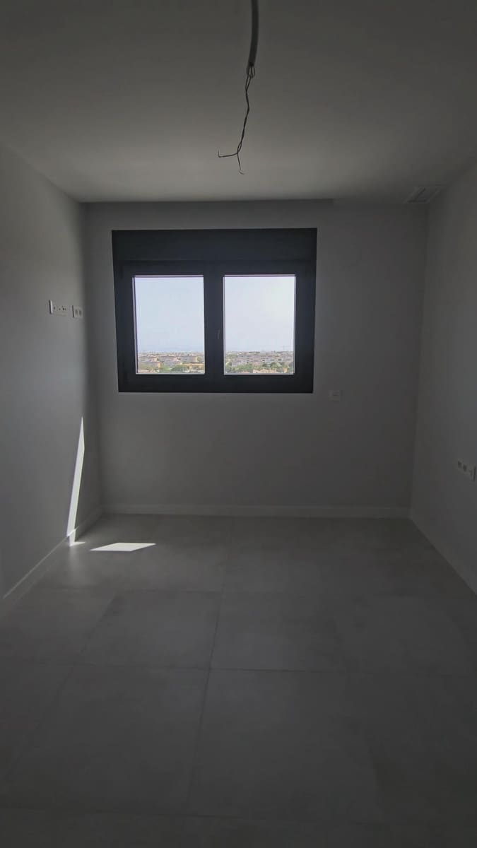 3 quarto Penthouse para venda em Pilar de la Horadada com piscina garagem - 549 000 € (Ref: 9215264)