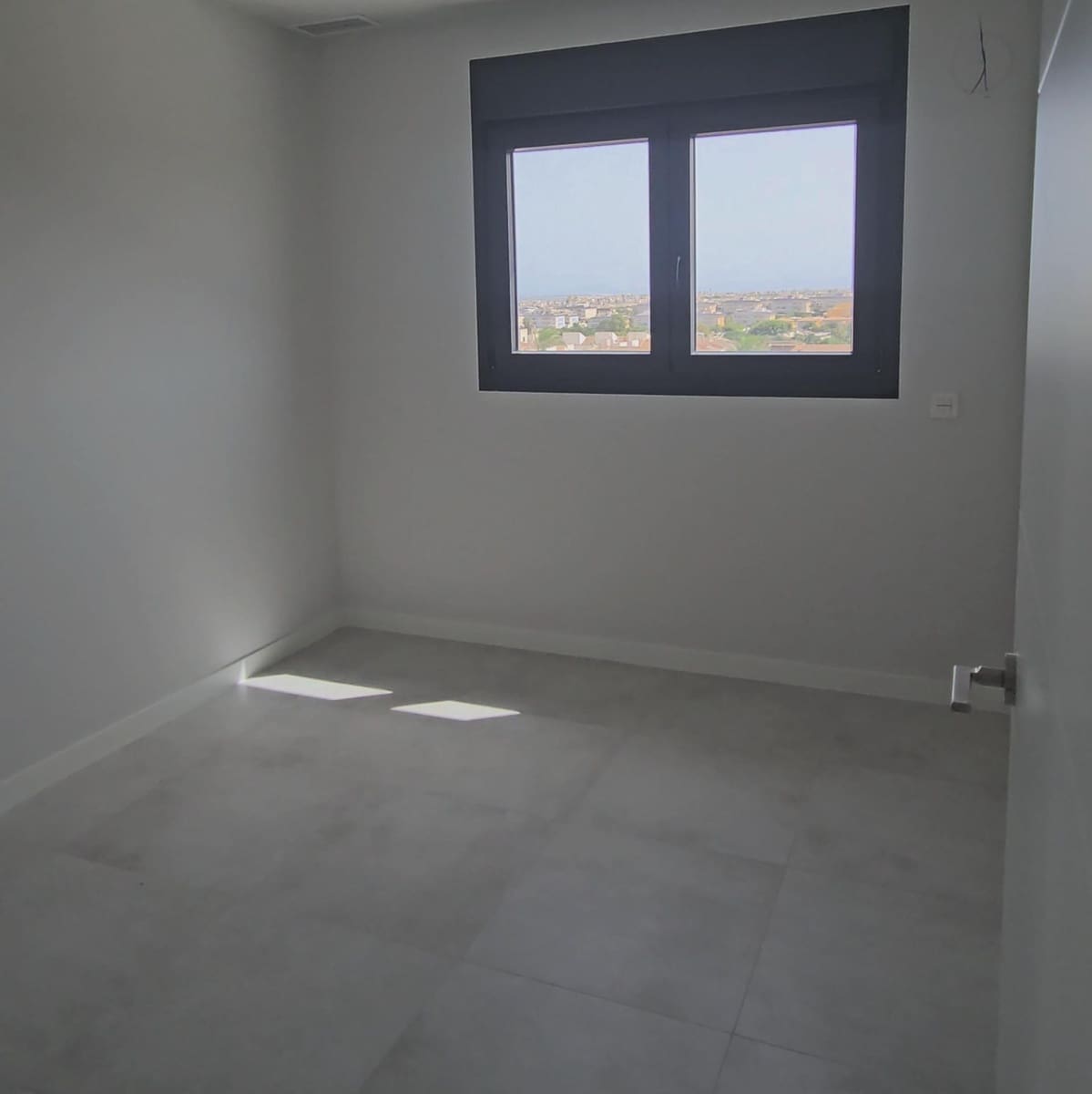 3 quarto Penthouse para venda em Pilar de la Horadada com piscina garagem - 549 000 € (Ref: 9215264)