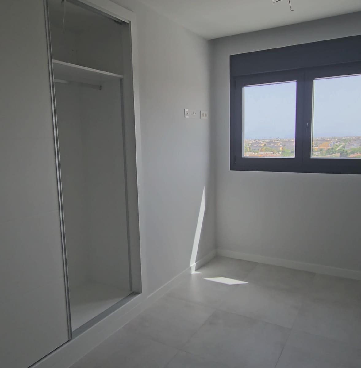 3 quarto Penthouse para venda em Pilar de la Horadada com piscina garagem - 549 000 € (Ref: 9215264)
