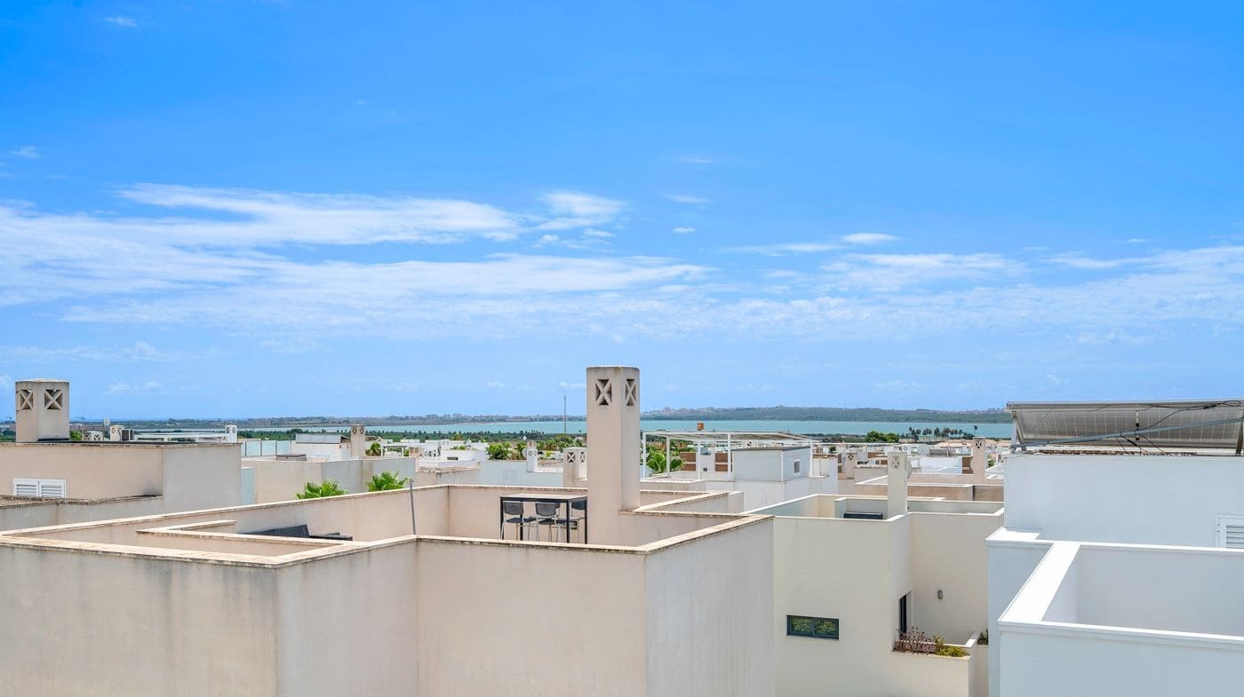 3 soverom Villa til salgs i Ciudad Quesada med svømmebasseng - € 480 000 (Ref: 9230949)