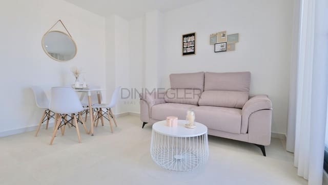 4 slaapkamer Halfvrijstaande villa te koop in Guardamar del Segura met zwembad - € 507.050 (Ref: 9230962)