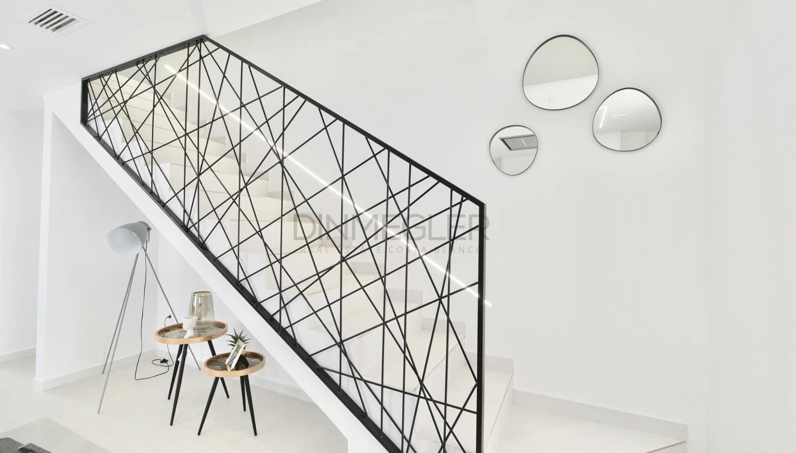 4 soveværelse Semi-Rækkehus til salg i Guardamar del Segura med swimmingpool - € 507.050 (Ref: 9230962)