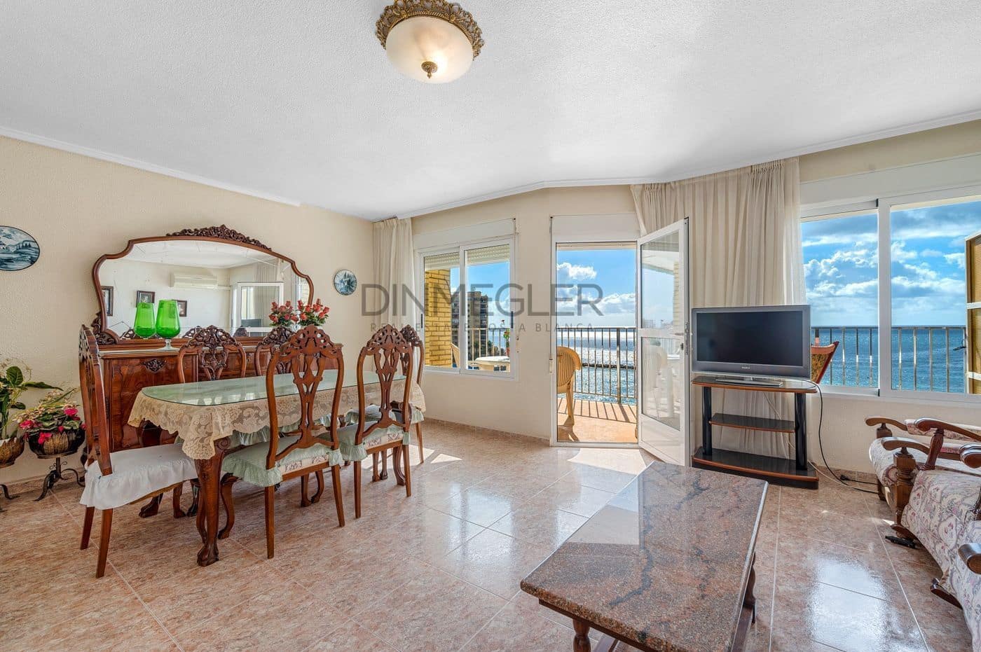 3 Zimmer Apartment zu verkaufen in Torrevieja mit Garage - 475.000 € (Ref: 9324304)