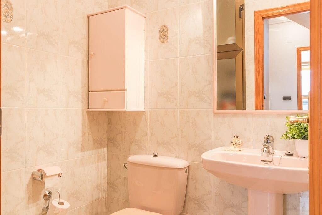 3 bedroom Villa for sale in Playa Flamenca with pool - € 239,000 (Ref: 9324305)