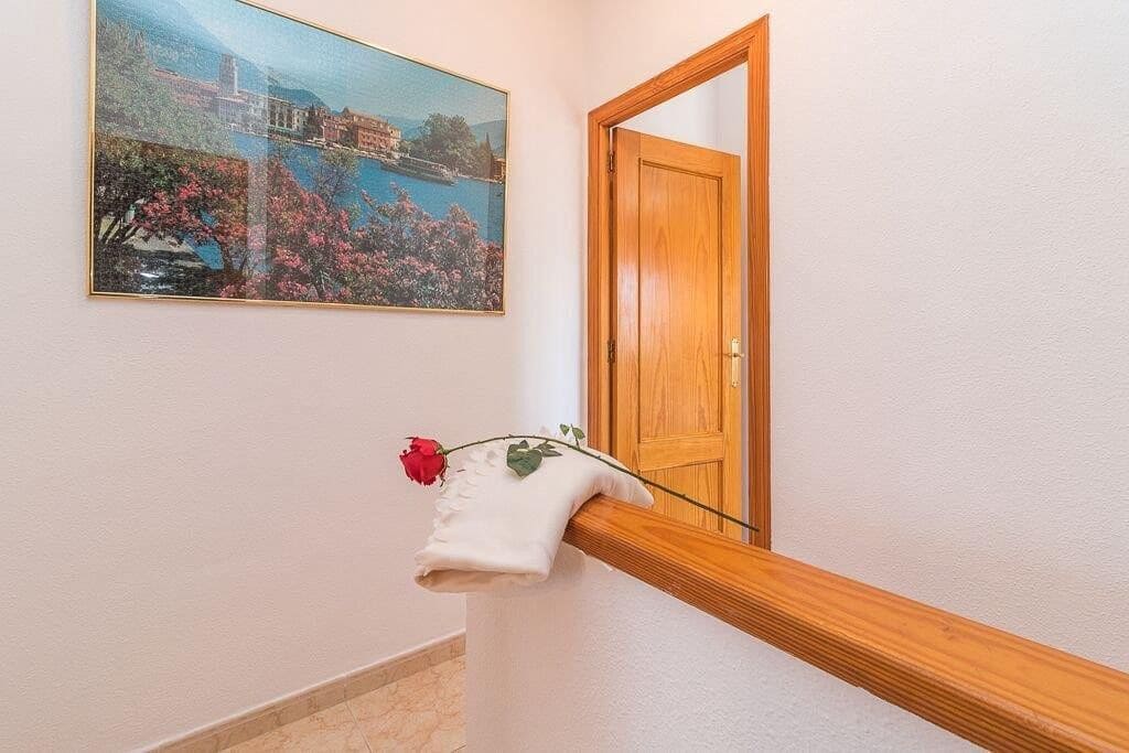 3 bedroom Villa for sale in Playa Flamenca with pool - € 239,000 (Ref: 9324305)