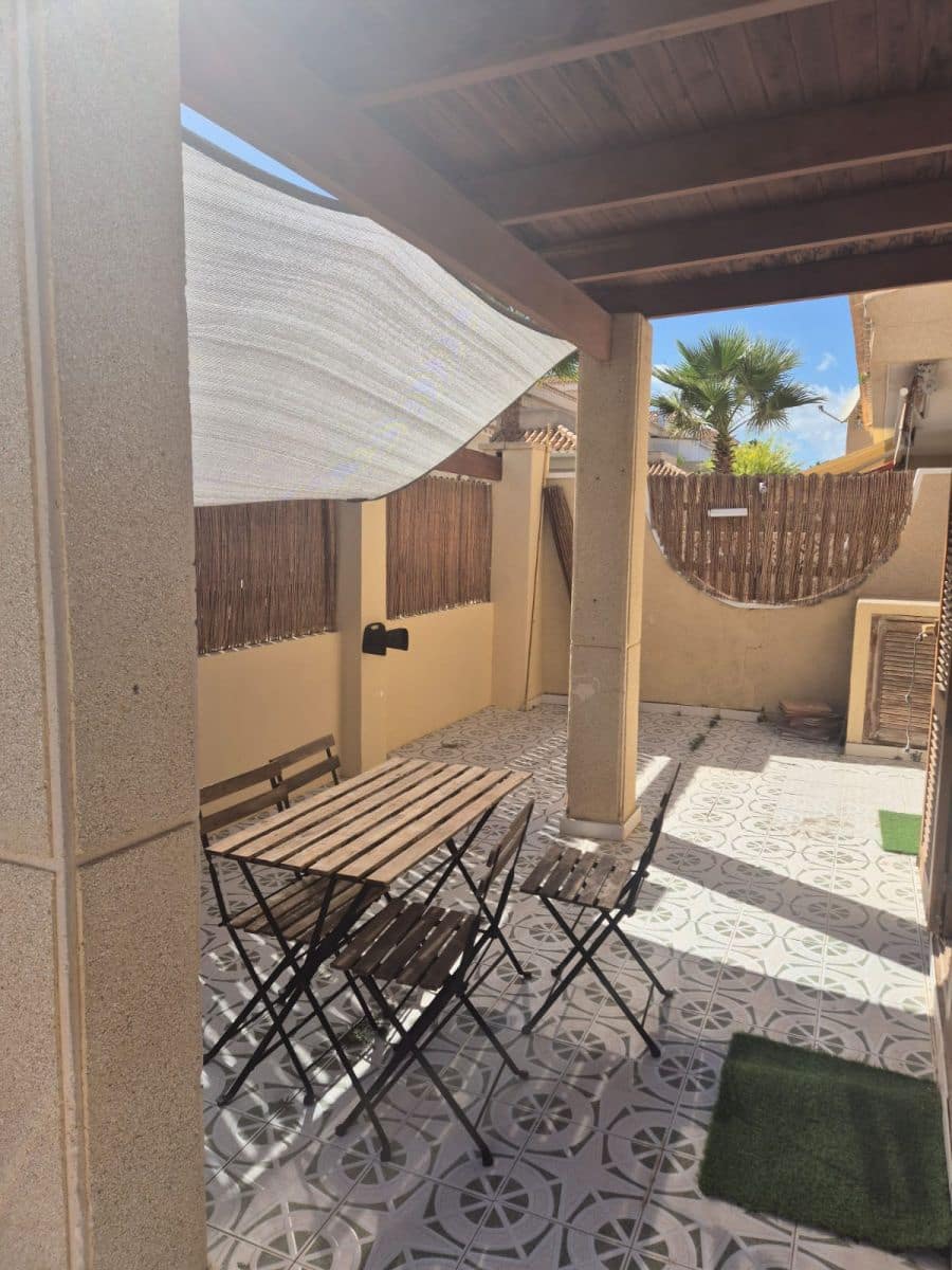 3 bedroom Villa for sale in Playa Flamenca with pool - € 239,000 (Ref: 9324305)