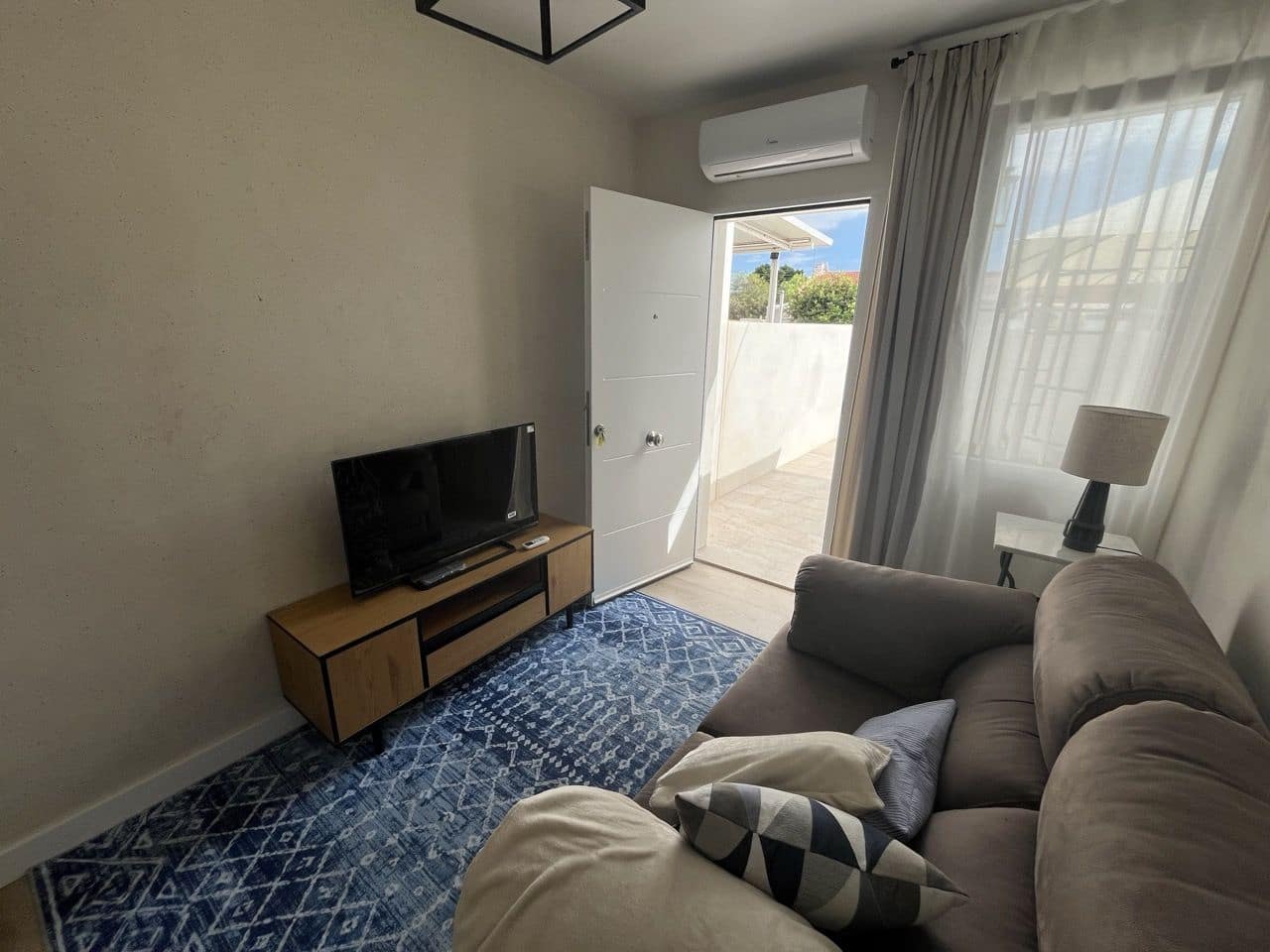 2 chambre Maison de Ville à vendre à Torrevieja avec piscine - 149 900 € (Ref: 9347635)