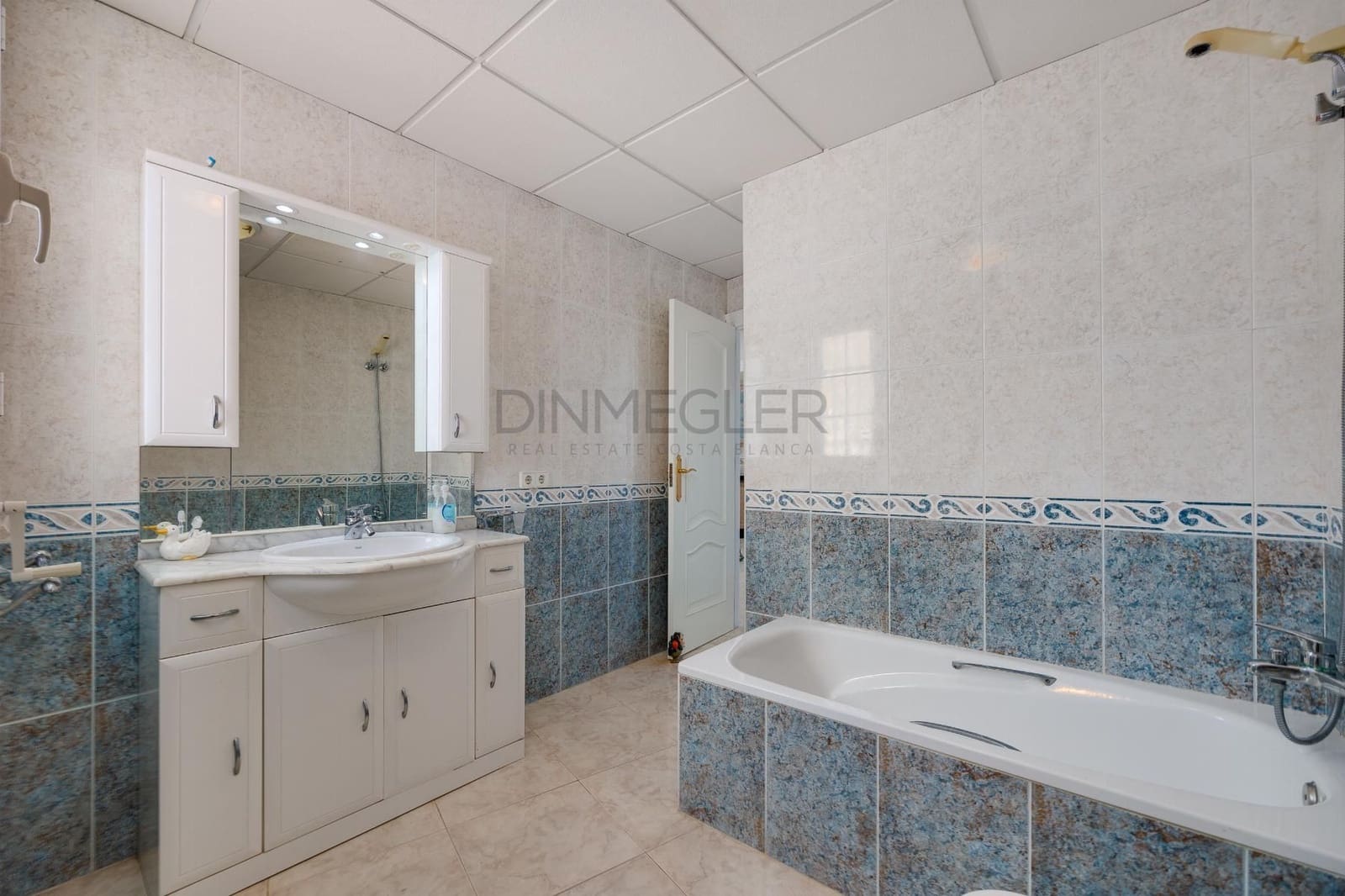 4 soveværelse Lejlighed til salg i Torrevieja med garage - € 400.000 (Ref: 9347642)