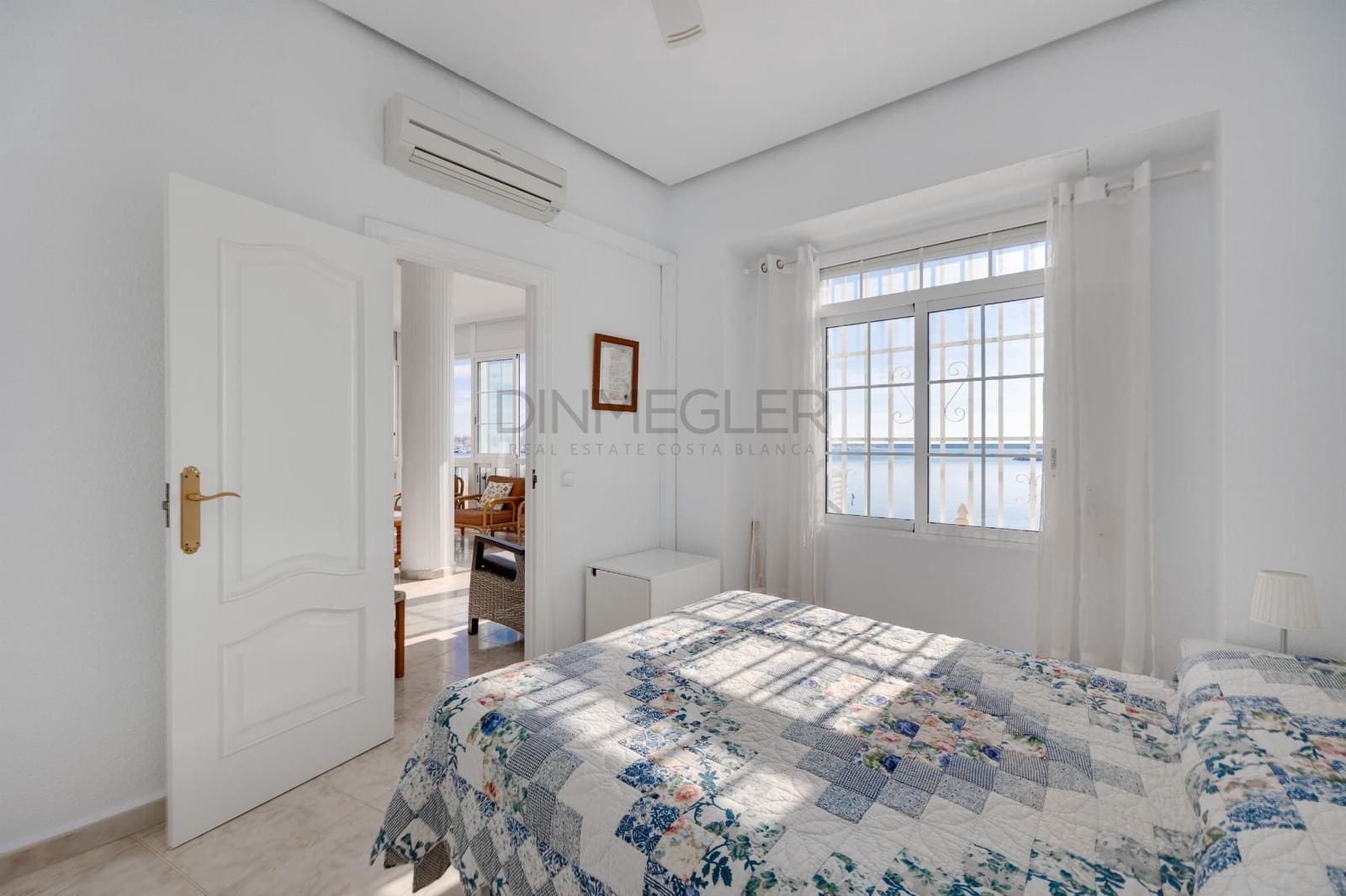 4 soveværelse Lejlighed til salg i Torrevieja med garage - € 400.000 (Ref: 9347642)