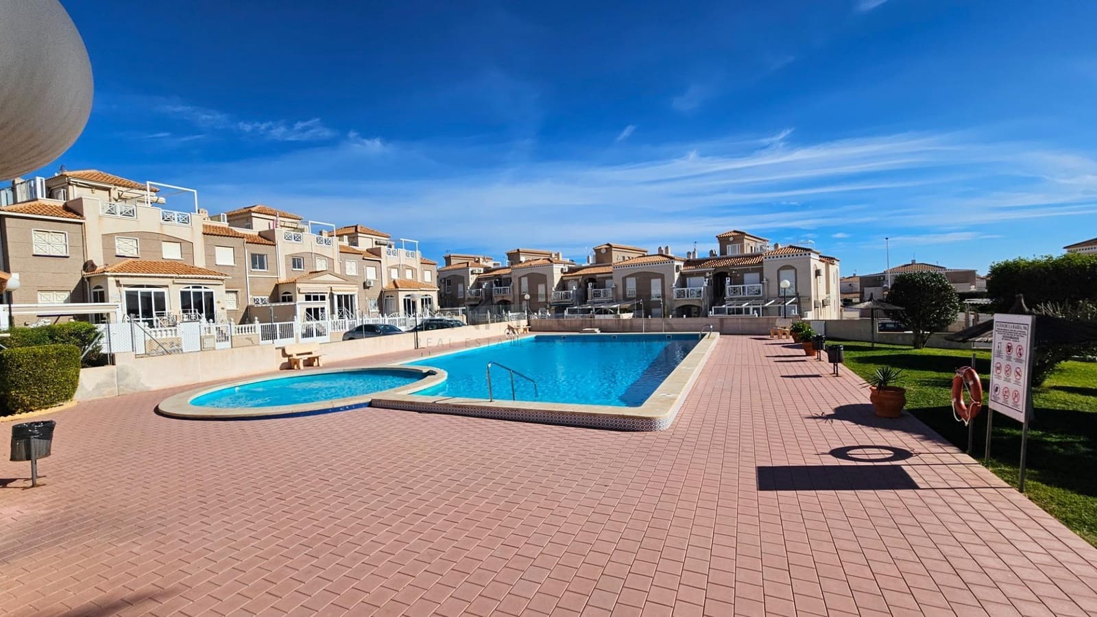 4 slaapkamer Appartement te koop in Aguas Nuevas met zwembad - € 230.000 (Ref: 9374639)