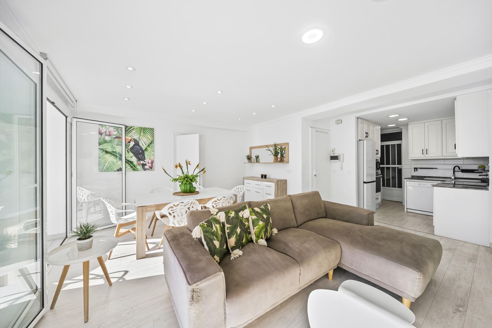 2 soverom Leilighet til salgs i Torrevieja - € 265 000 (Ref: 9420010)