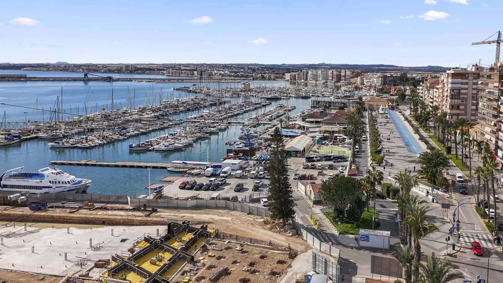 2 soverom Leilighet til salgs i Torrevieja - € 265 000 (Ref: 9420010)