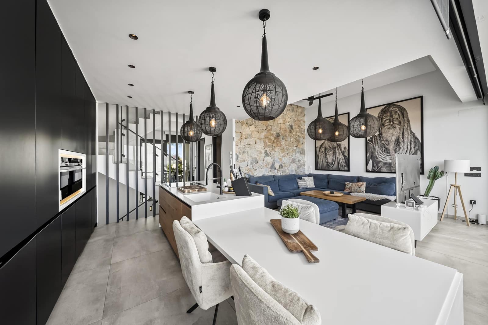 4 makuuhuone Huvila myytävänä paikassa Ciudad Quesada mukana uima-altaan 
autotalli - 749 000 € (Ref: 9440255)