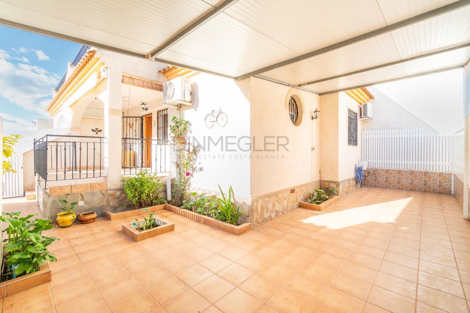 2 slaapkamer Villa te koop in Playa Flamenca met zwembad - € 189.000 (Ref: 9443354)
