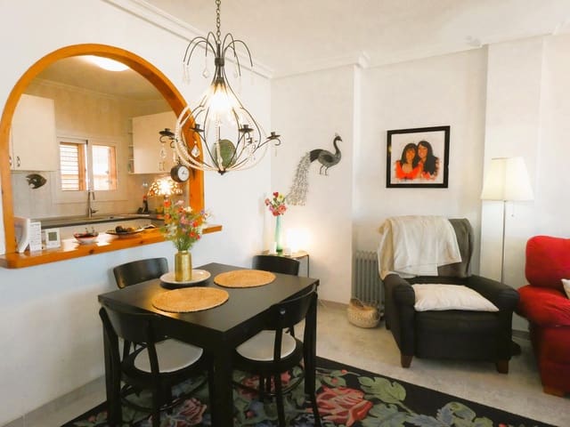 Apartamento de 2 habitaciones en Centro, Torrevieja en venta con piscina - 199.000 € (Ref: 9443355)