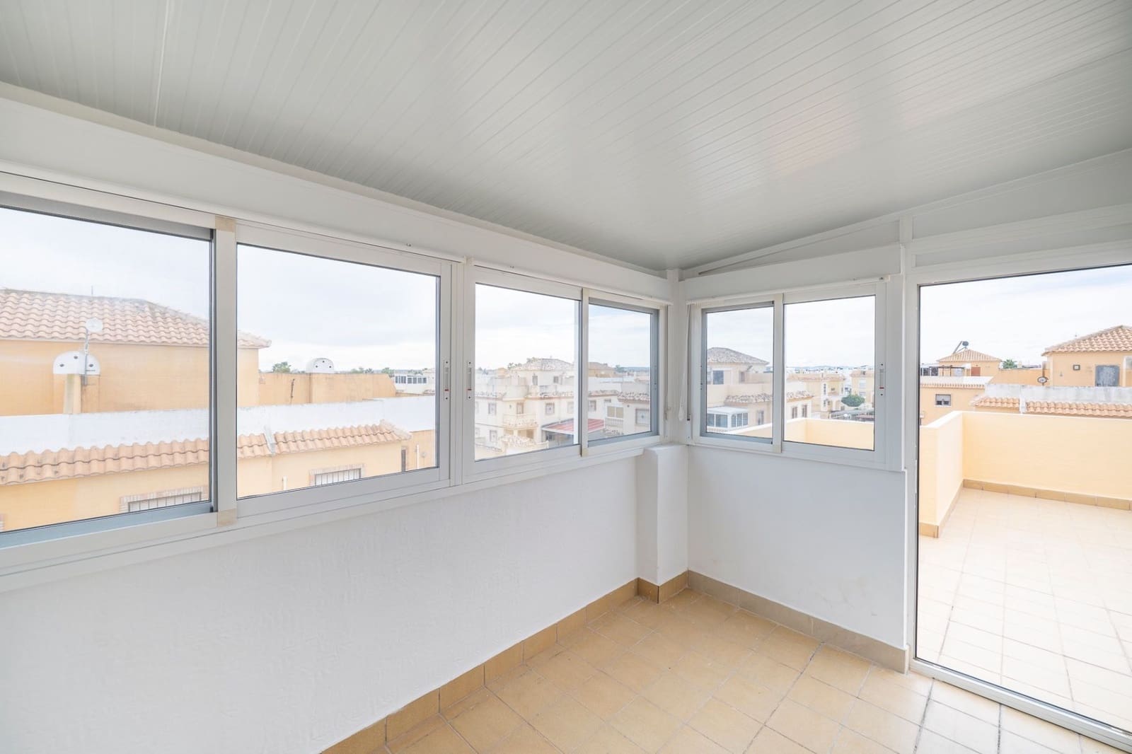 3 sovrum Lägenhet till salu i Rojales med pool - 289 000 € (Ref: 9578890)