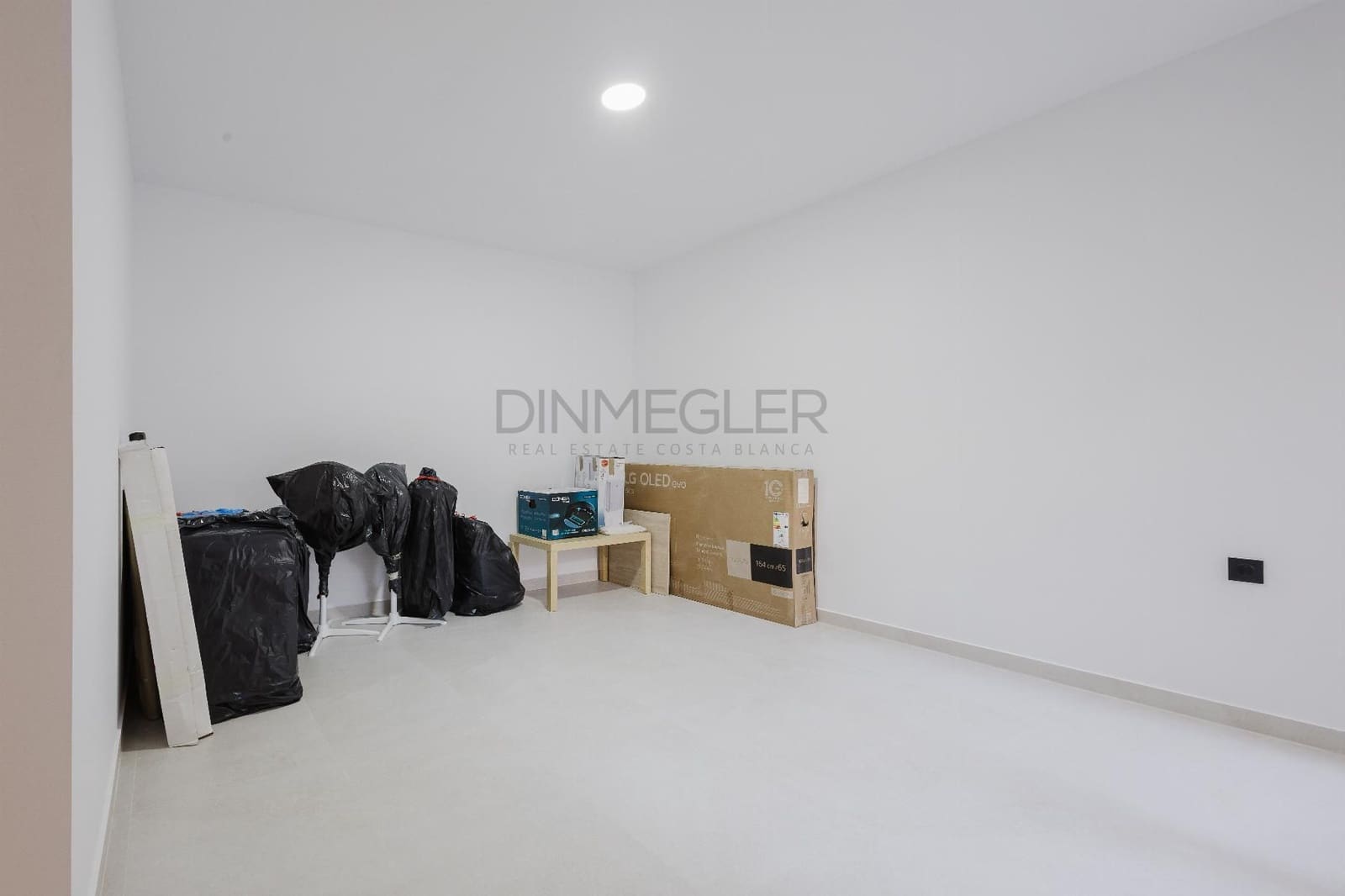 4 sypialnia Willa na sprzedaż w Algorfa z basenem garażem - 750 000 € (Ref: 9578898)