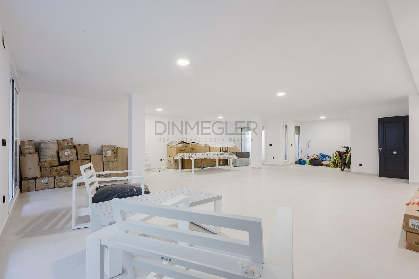 4 sypialnia Willa na sprzedaż w Algorfa z basenem garażem - 750 000 € (Ref: 9578898)