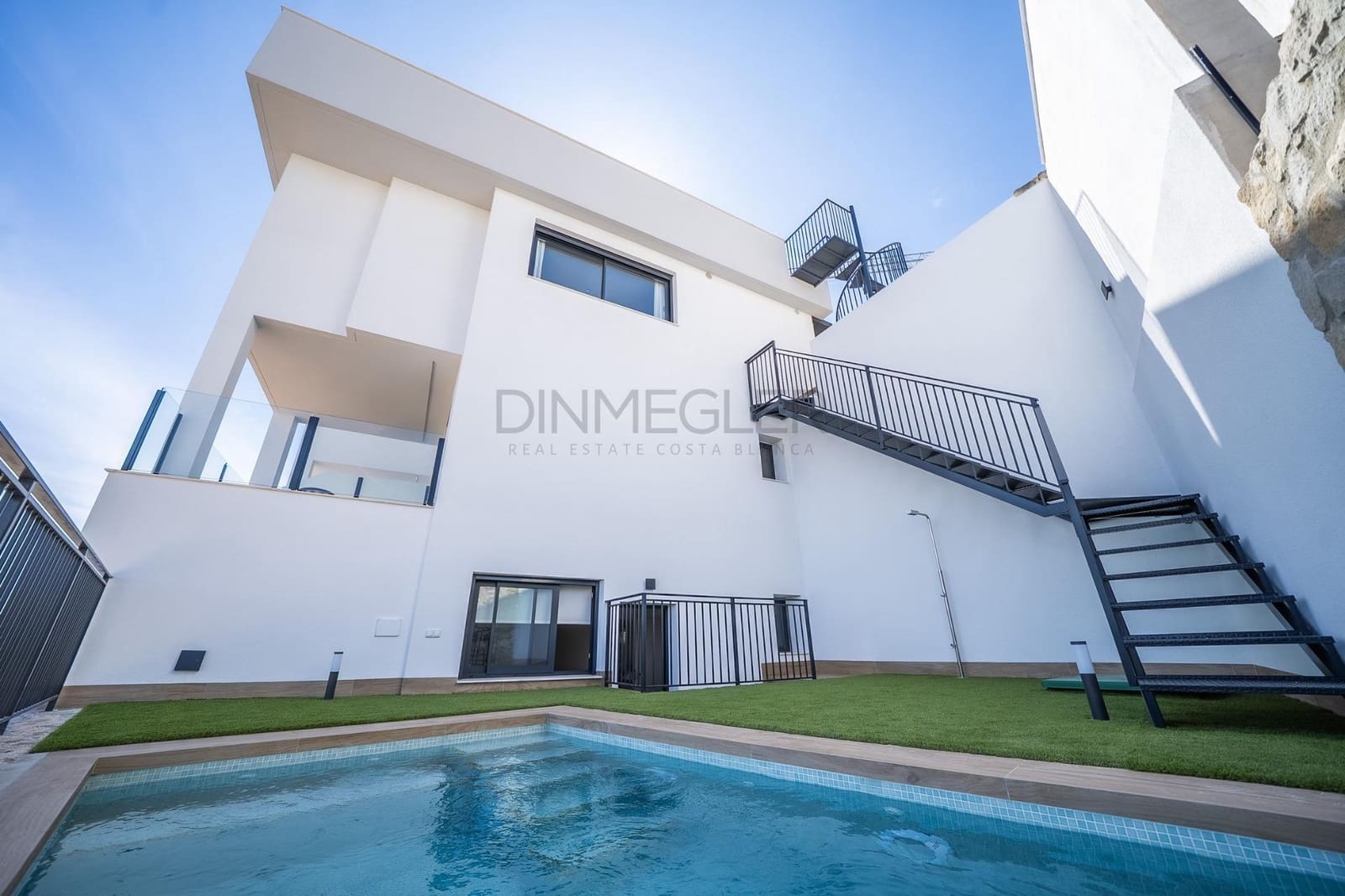 6 soverom Villa til salgs i Algorfa med svømmebasseng garasje - € 965 000 (Ref: 9578902)
