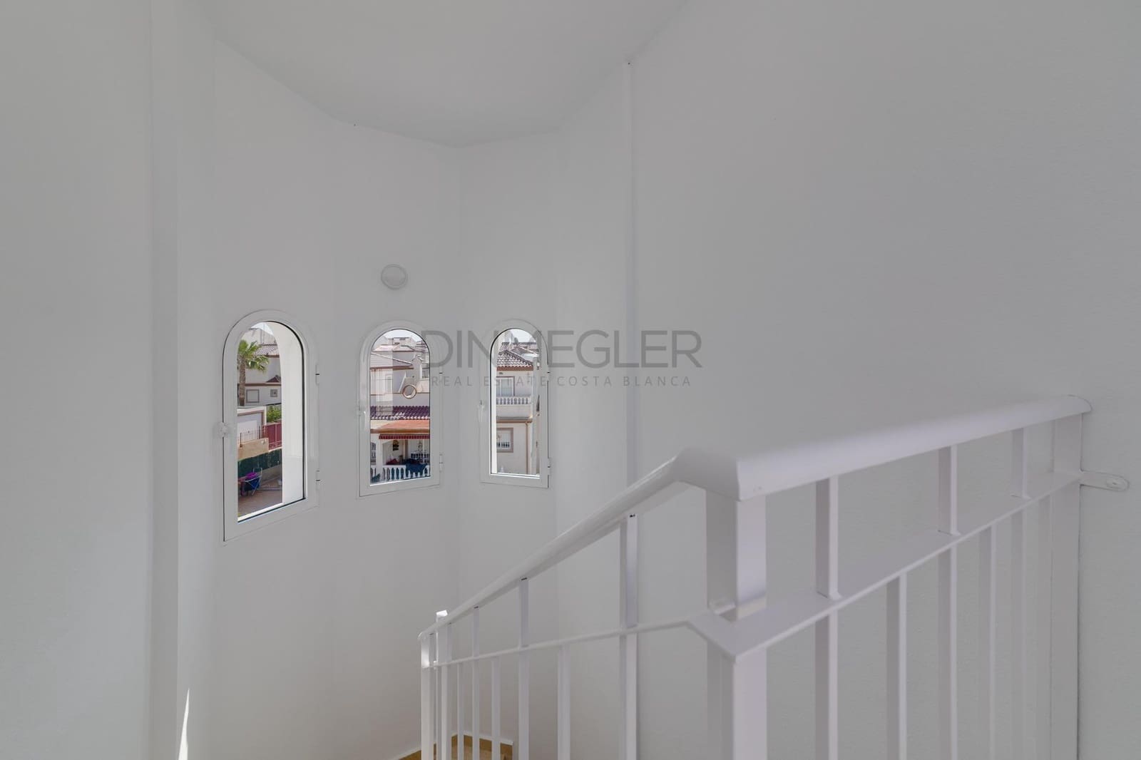 2 chambre Villa/Maison Semi-Mitoyenne à vendre à San Fulgencio avec piscine - 280 000 € (Ref: 9608254)