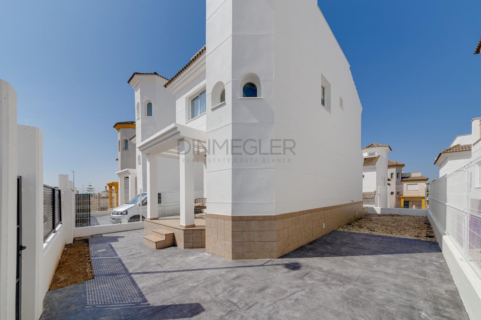 2 slaapkamer Halfvrijstaande villa te koop in San Fulgencio met zwembad - € 300.000 (Ref: 9608254)
