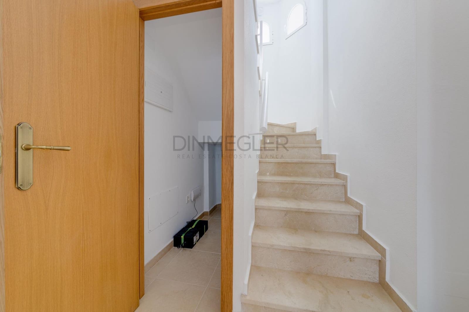 2 slaapkamer Halfvrijstaande villa te koop in San Fulgencio met zwembad - € 300.000 (Ref: 9608254)