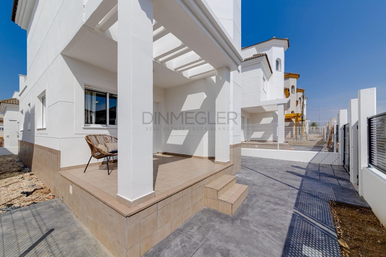 2 slaapkamer Halfvrijstaande villa te koop in San Fulgencio met zwembad - € 300.000 (Ref: 9608254)