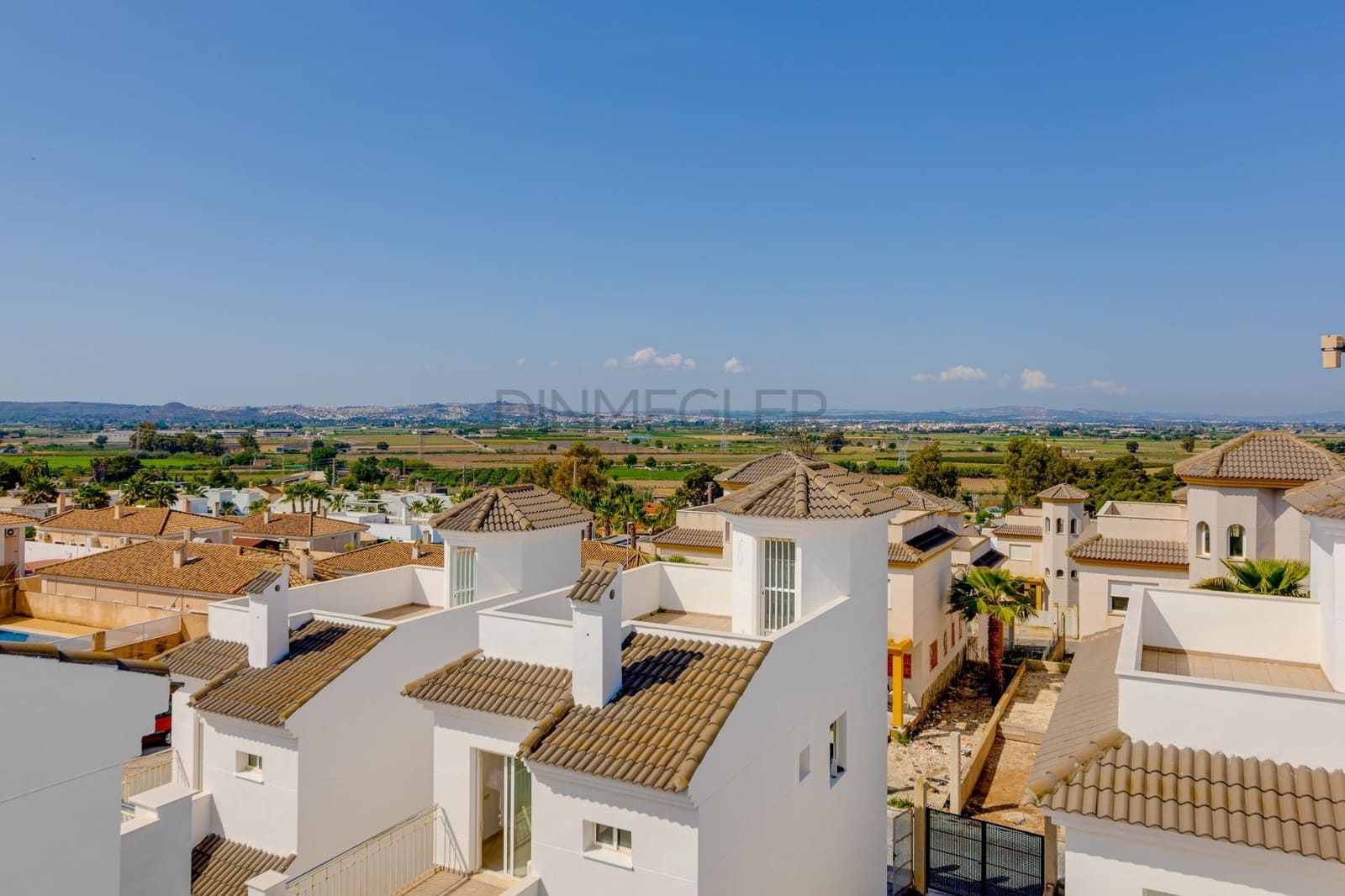 2 slaapkamer Halfvrijstaande villa te koop in San Fulgencio met zwembad - € 300.000 (Ref: 9608254)