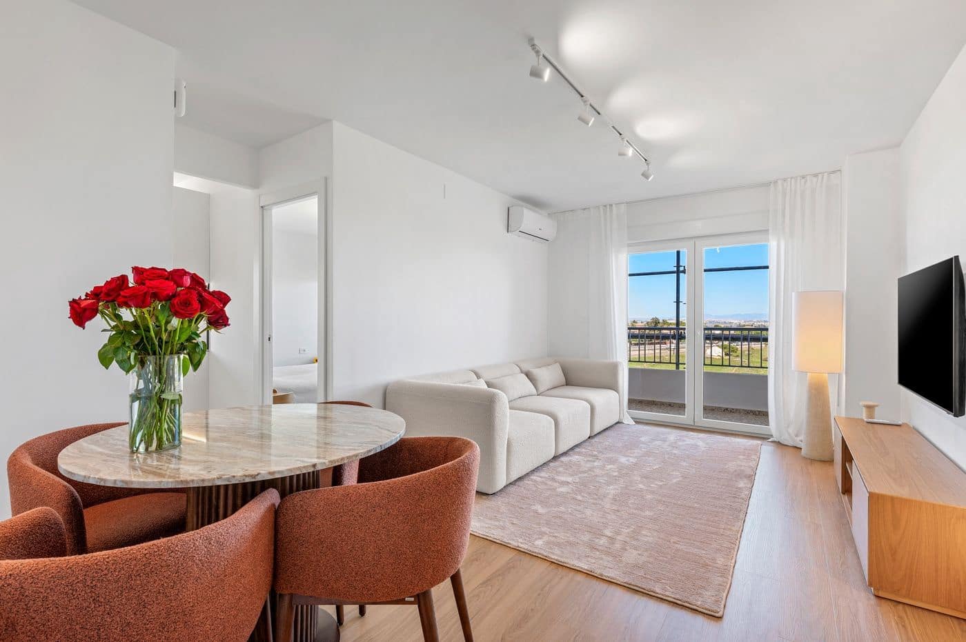 2 sypialnia Penthouse na sprzedaż w Torrevieja z basenem - 269 000 € (Ref: 9630298)