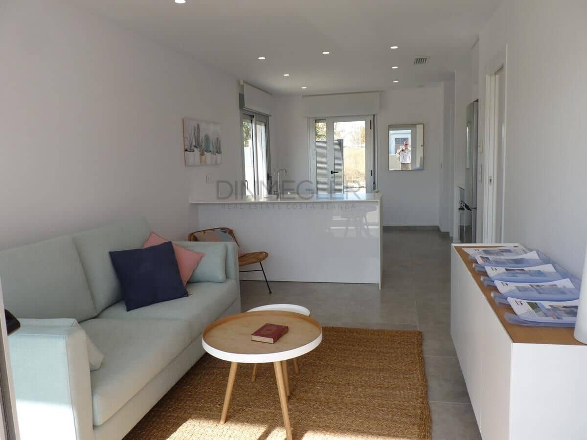 3 soveværelse Rækkehus til salg i Pilar de la Horadada med swimmingpool - € 370.000 (Ref: 9686766)