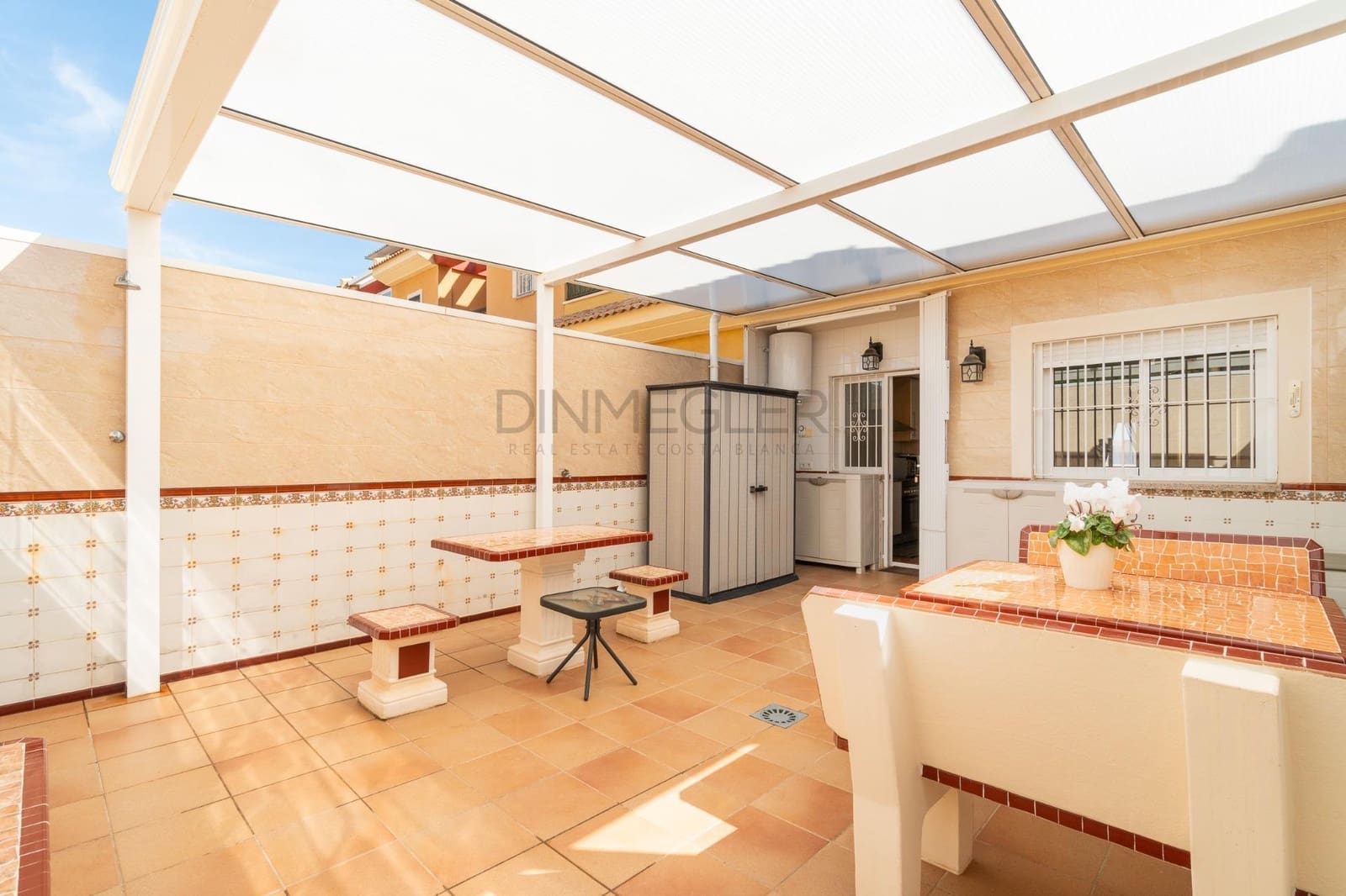 3 soveværelse Rækkehus til salg i Orihuela Costa med swimmingpool - € 219.000 (Ref: 9696304)