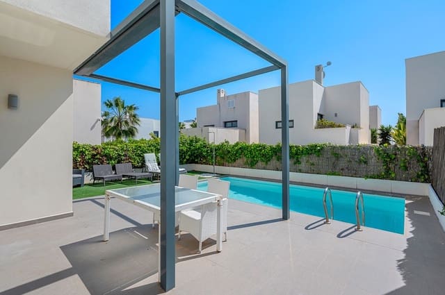 2 slaapkamer Villa te koop in Ciudad Quesada, Rojales met zwembad garage - € 359.000 (Ref: 9721896)
