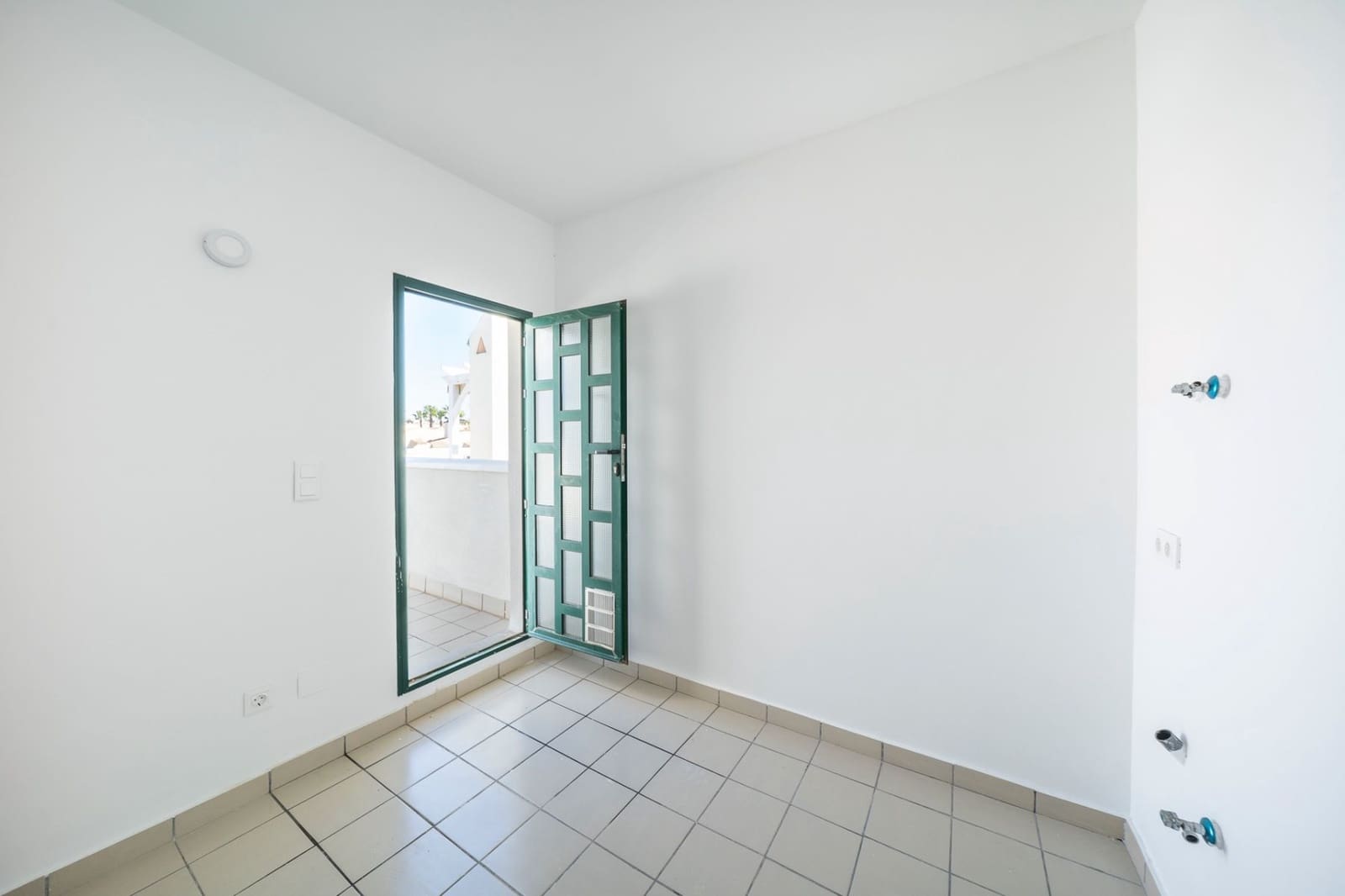 2 bedroom Apartment for sale in La Marquesa with pool garage - € 229,000 (Ref: 9732416)