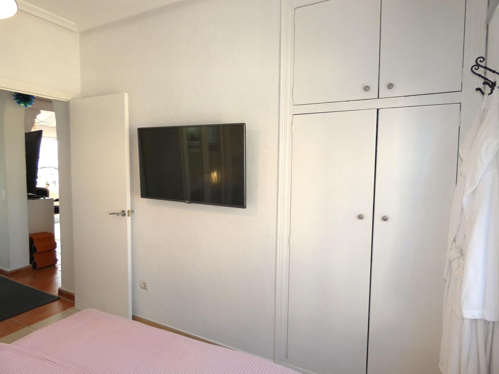 2 chambre Villa/Maison à vendre à Torrevieja avec piscine - 265 000 € (Ref: 9799477)