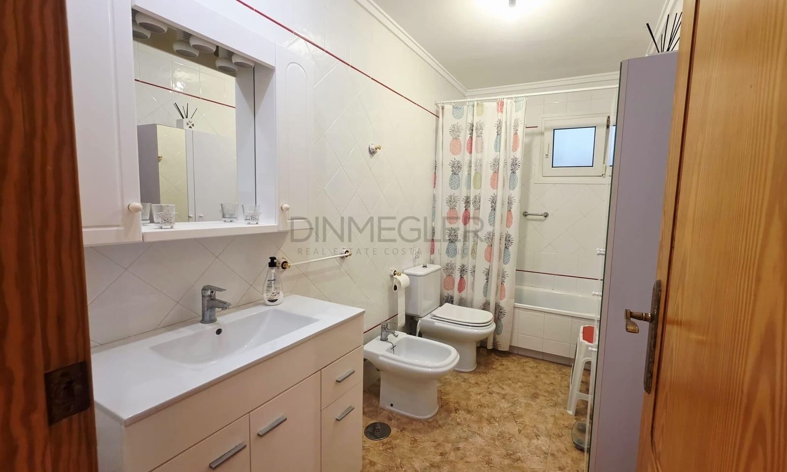 3 bedroom Apartment for sale in Torrevieja with garage - € 359,990 (Ref: 9855684)