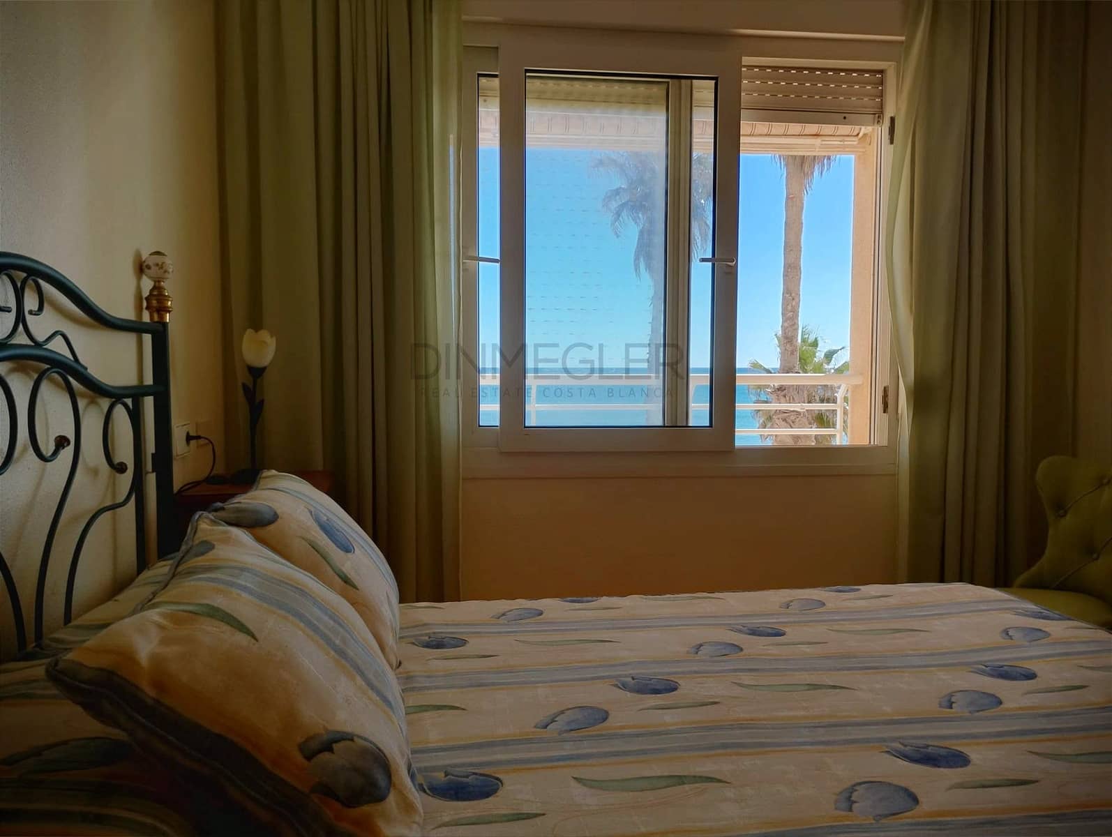 3 bedroom Apartment for sale in Torrevieja with garage - € 359,990 (Ref: 9855684)