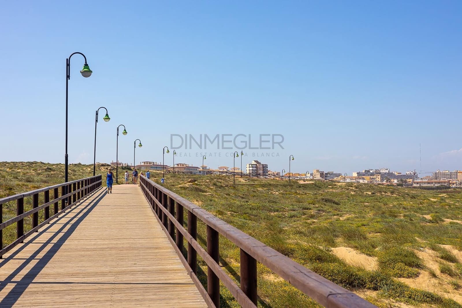 3 bedroom Apartment for sale in Torrevieja with garage - € 359,990 (Ref: 9855684)