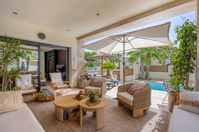 3 Zimmer Villa zu verkaufen in Benijófar mit Pool Garage - 699.000 € (Ref: 9934385)