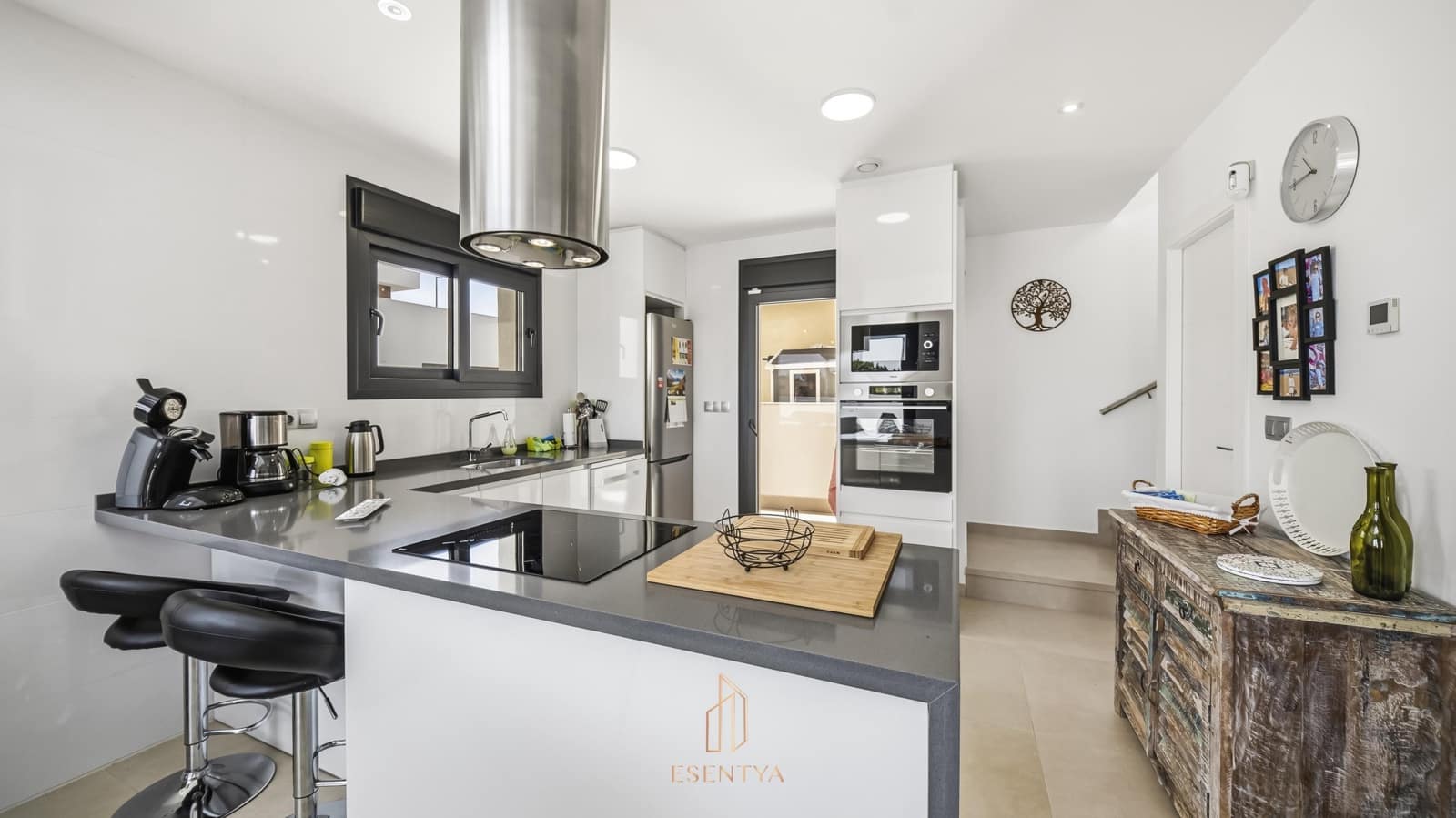 Chalet de 3 habitaciones en Daya Vieja en venta con piscina garaje - 375.000 € (Ref: 9934386)